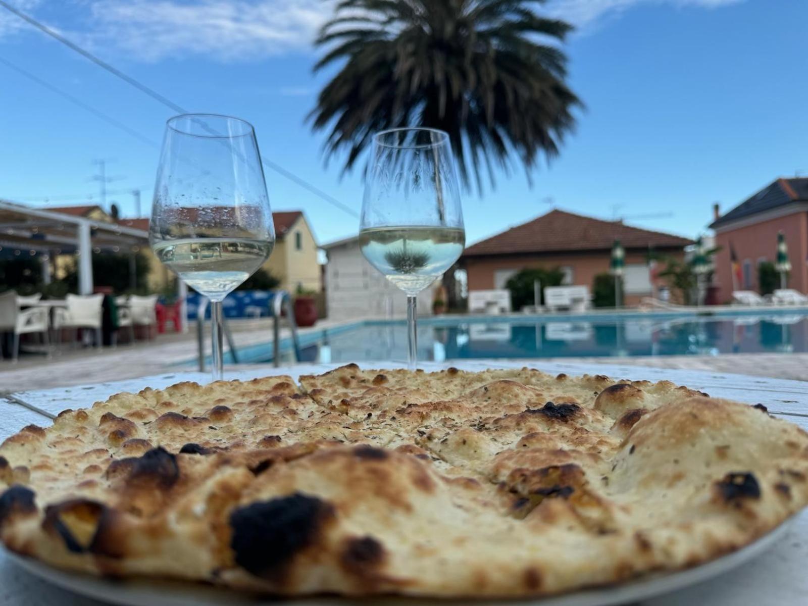 Al Borgo Village Pietra Ligure Exterior photo